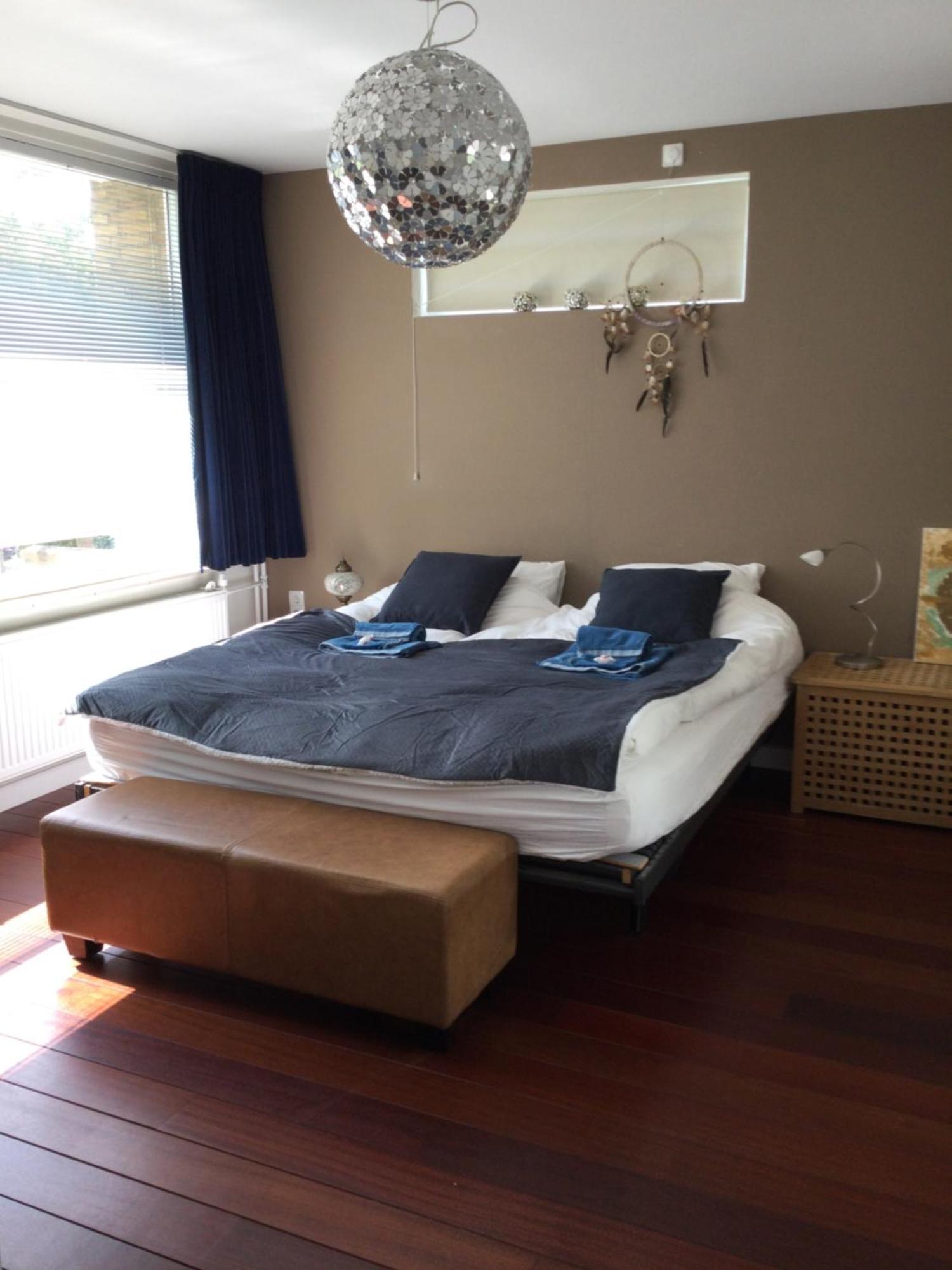 Villa Cosy Central Incl Jacuzzi Near Trainstation, Beach And City Хемстеде Экстерьер фото