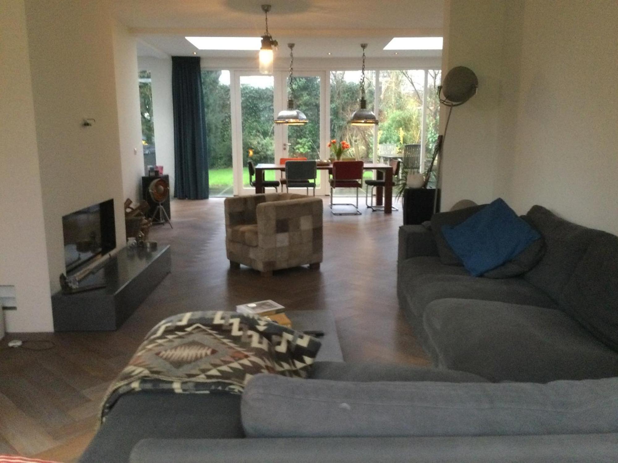 Villa Cosy Central Incl Jacuzzi Near Trainstation, Beach And City Хемстеде Экстерьер фото